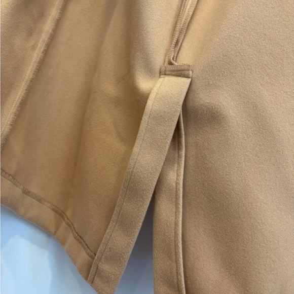 JustFab 100% Polyester Tan Long Sleeveless Waistcoat - Picture 3 of 10